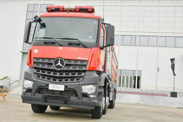 Mercedes-Benz Arocs